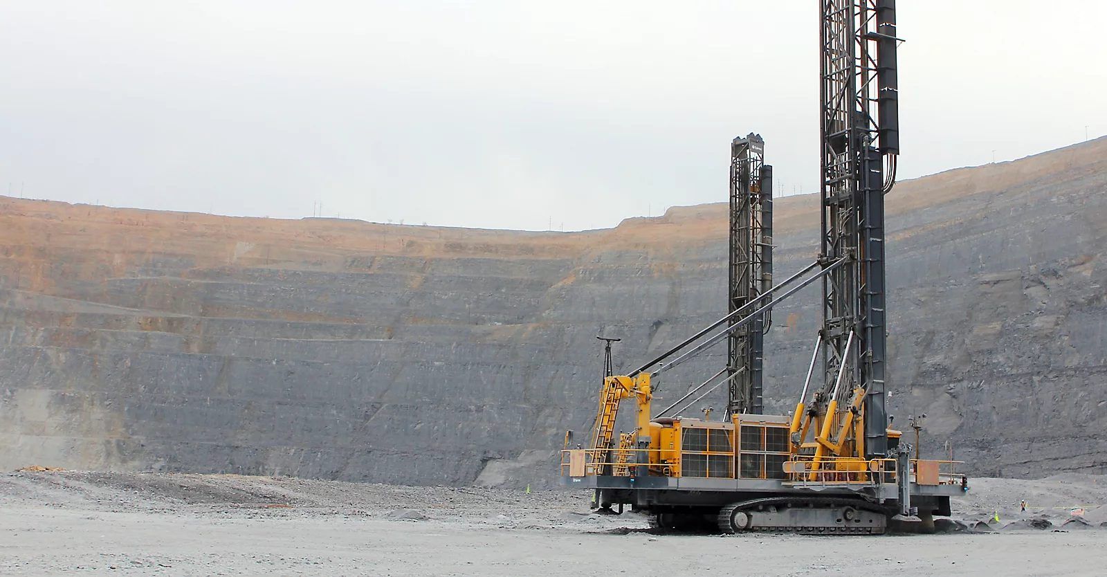autonomous-drilling-rigs.jpg